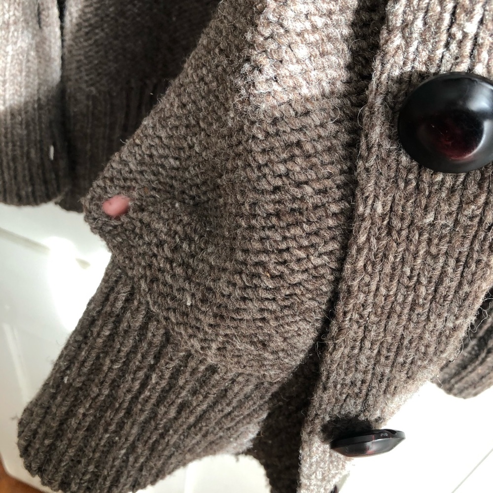 Babaa Sweater - Picture 7 of 11